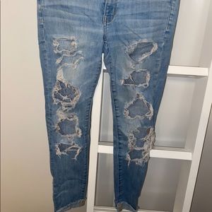 American Eagle distressed blue jeans, US size 6 regular length.